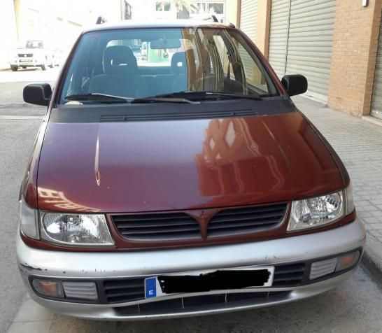 Mitsubishi space wagon 1998