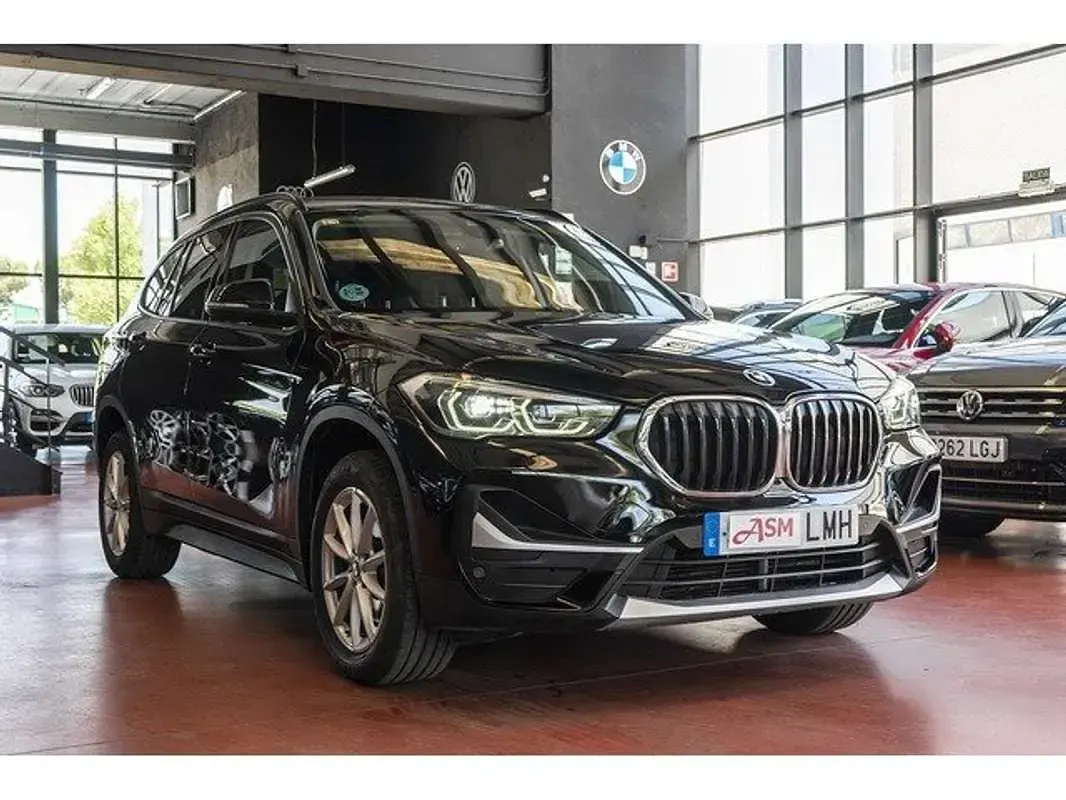 Używany BMW X1 Sport Line 150 KM (110 kW) 2021 Czarny SUV