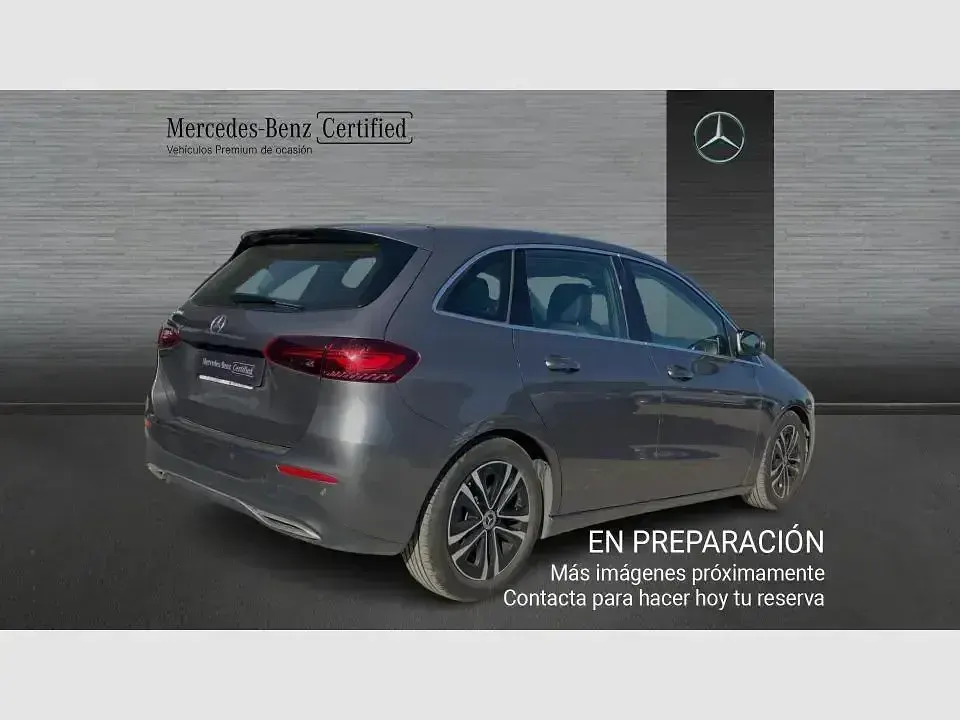 Usado Mercedes B200 150 CV (110 kW) 2025 Gris Utilitario