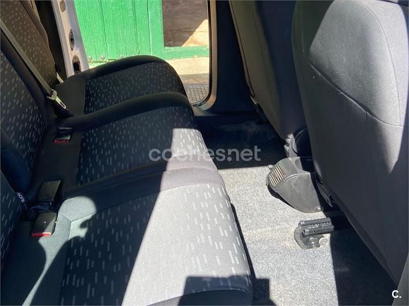 Usado Opel Combo Expression 90 CV (66 kW) 2013 Blanco Monovolumen