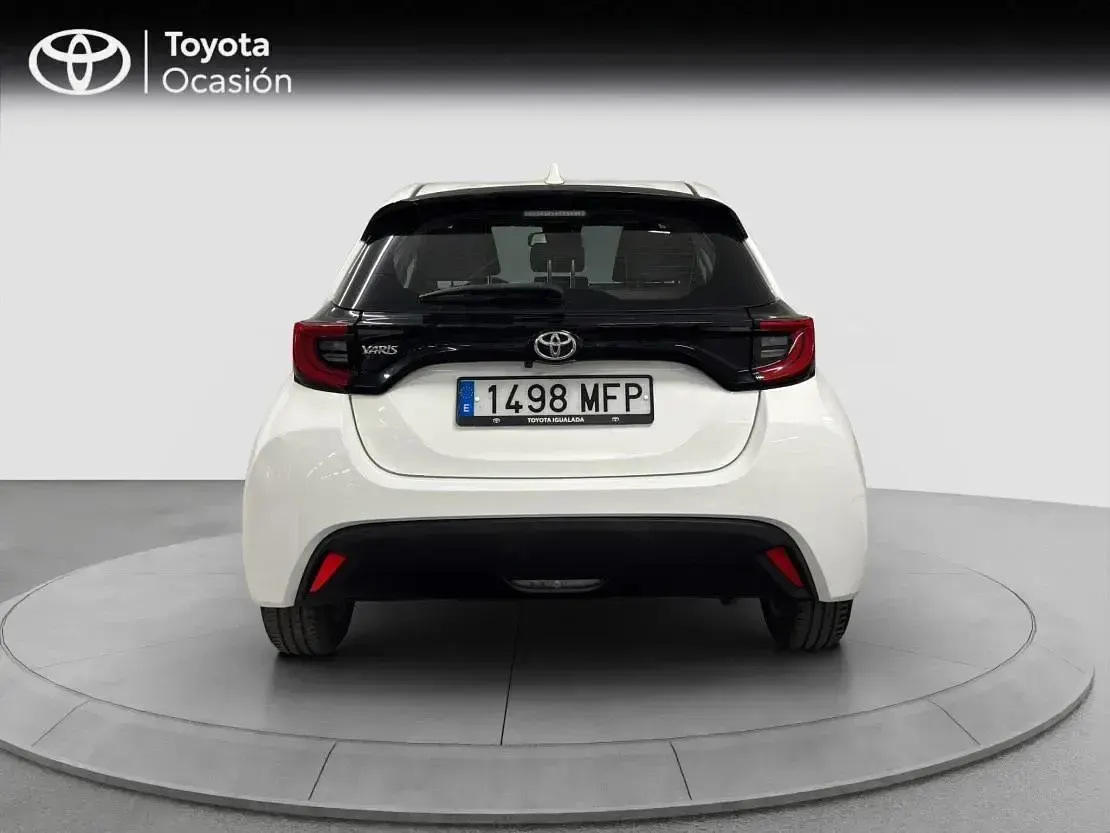 Usado Toyota Yaris Edition 125 CV (91 kW) 2023 Blanco classic Utilitario