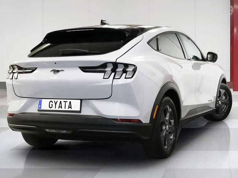 Usado Ford Mustang Mach-E 216 kW (294 CV) 2022 Blanco SUV
