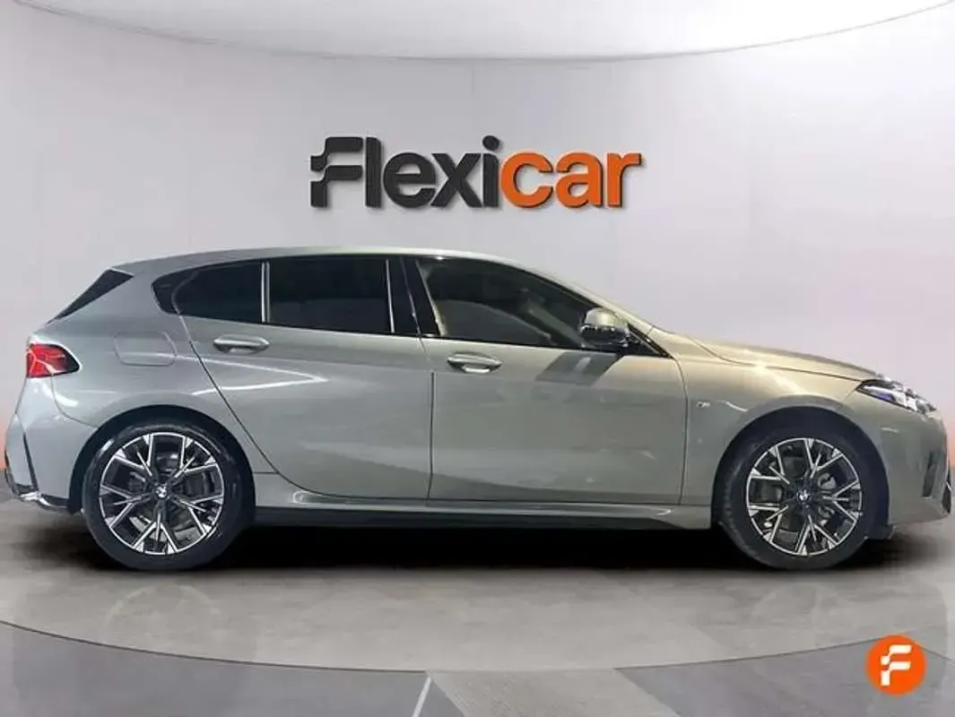 Usado BMW 120 163 CV (119 kW) 2025 Gris Utilitario