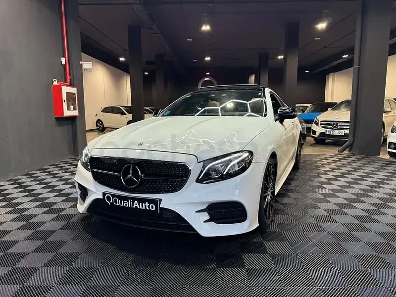 Usado Mercedes E350 299 CV (219 kW) 2020 Blanco Coupe