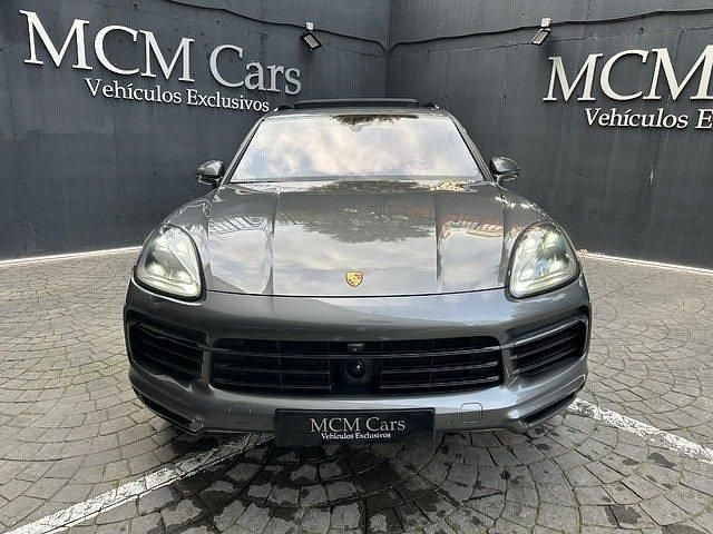 Usado Porsche Cayenne 462 CV (339 kW) 2018 Gris SUV