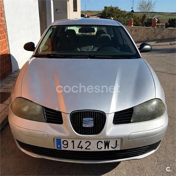 Usado Seat Ibiza Stella 64 CV (47 kW) 2002 Gris / plata Utilitario