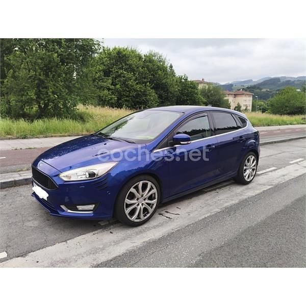 Azul Usado 2014 Ford Focus Titanium Berlina | 9500 € (Precio justo) - Imagen 1/4