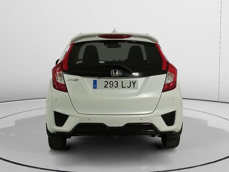 Usado Honda Jazz Elegance 102 CV (75 kW) 2015 Blanco Utilitario