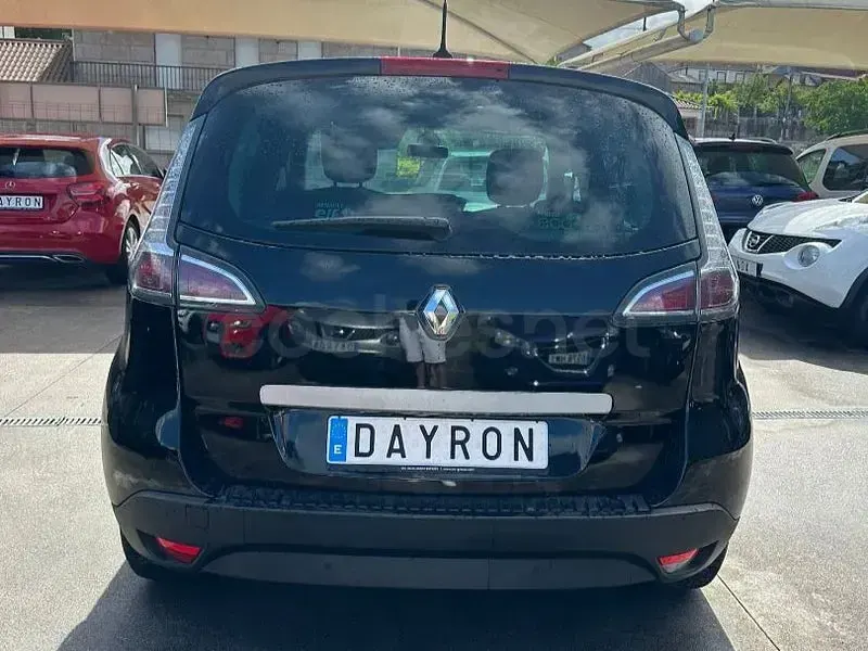 Usado Renault Scénic Bose Edition 110 CV (80 kW) 2015 Negro Monovolumen