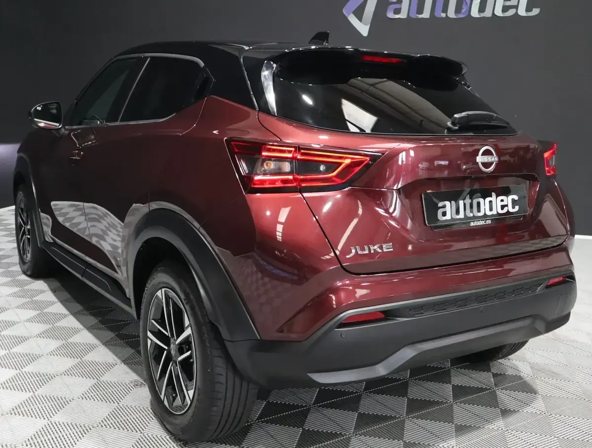 Usado Nissan Juke N-Connecta 114 CV (83 kW) 2025 Rojo SUV