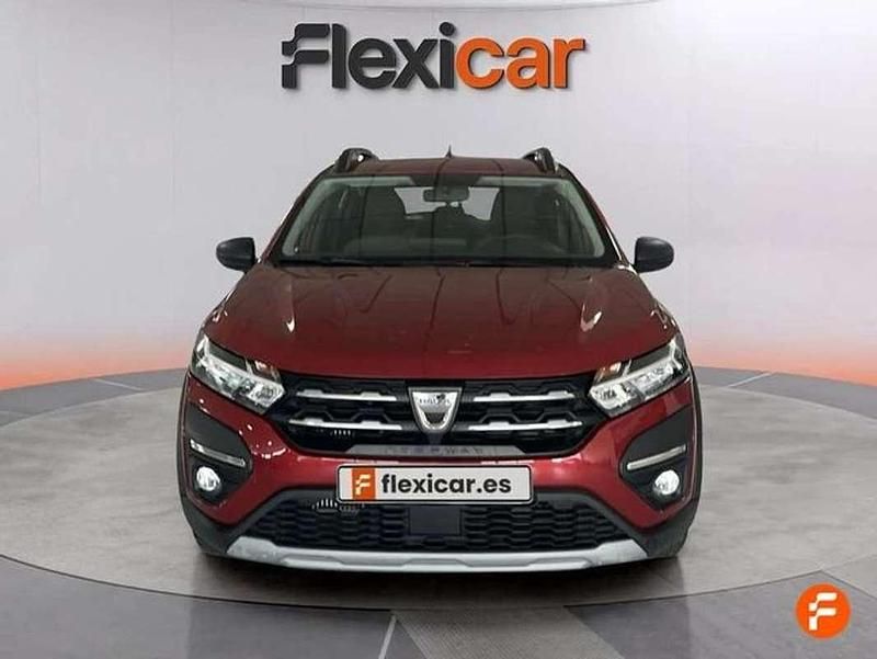 Usado Dacia Sandero Essentiel 91 CV (66 kW) 2022 Rojo Utilitario