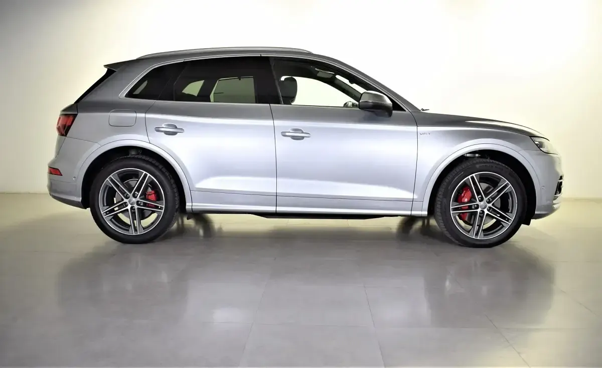 Usado Audi Q5 Design 354 CV (260 kW) 2018 Gris SUV