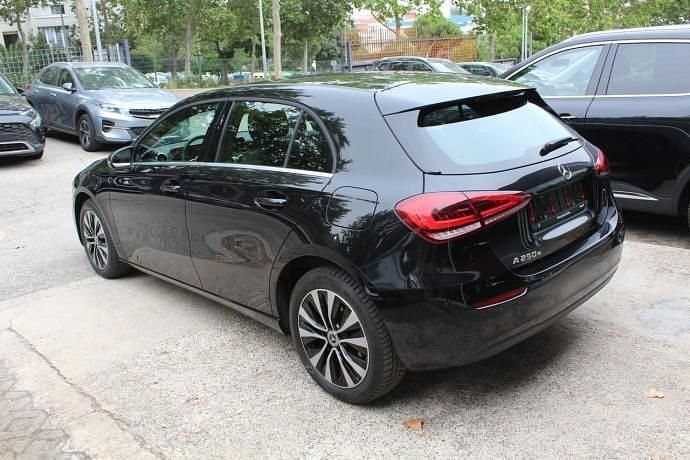 Usado Mercedes A250 217 CV (159 kW) 2021