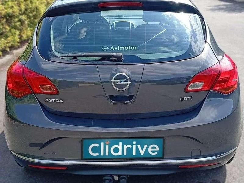 Usado Opel Astra Selective 110 HP (80 kW) 2015 Cinzento Citadino