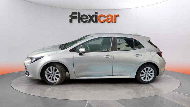 Usado Toyota Corolla Active 140 CV (102 kW) 2025 Gris Utilitario