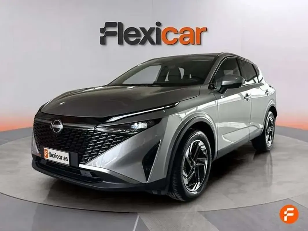Usado Nissan Qashqai N-Connecta 158 CV (116 kW) 2025 Gris SUV