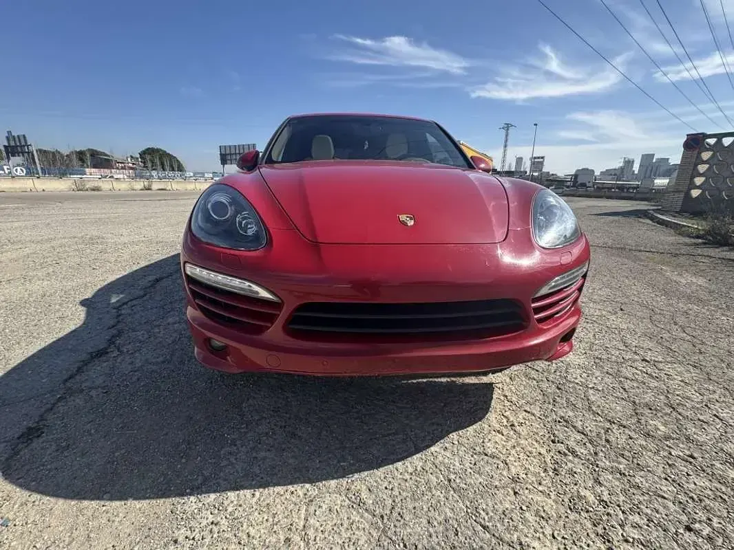 Usado Porsche Cayenne Diesel Platinum Edition 245 CV (180 kW) 2013 Rojo SUV