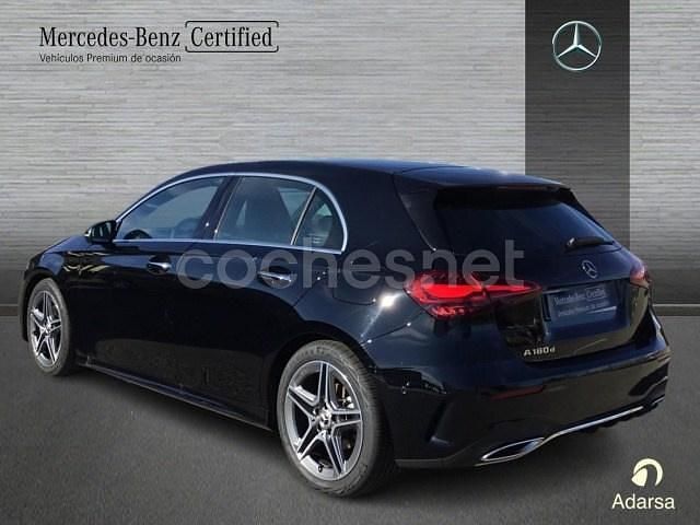 Usado Mercedes A180 AMG line 116 CV (85 kW) 2024 Negro Berlina