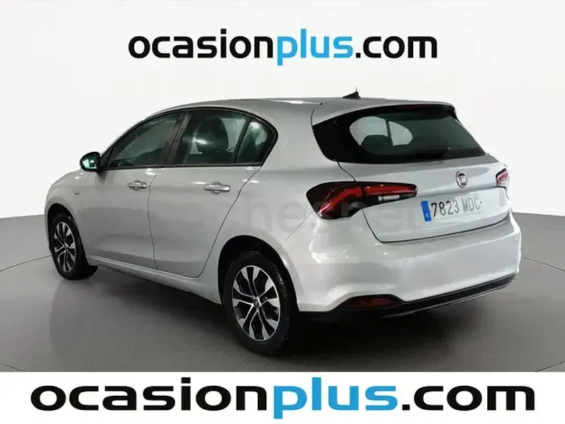 Usado Fiat Tipo City Life 130 CV (95 kW) 2022 Gris / plata Berlina