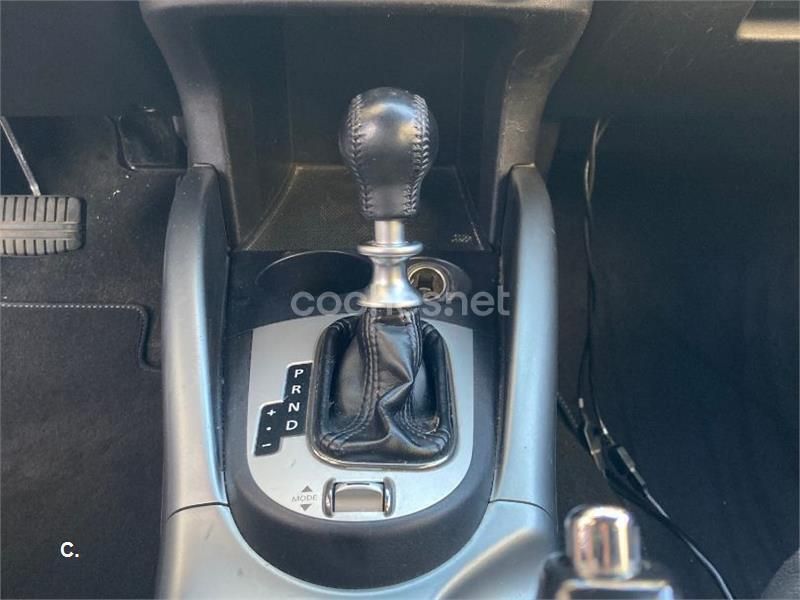 Gris / plata Usado 2010 Citroën C-Crosser Exclusive SUV | 9200 € (Precio justo) - Imagen 1/4
