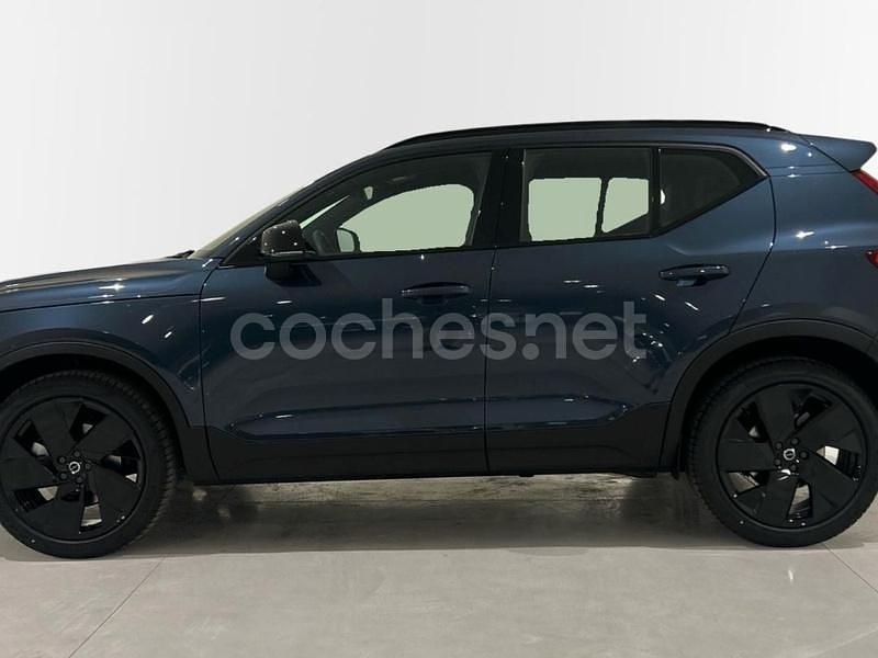 Nuevo Volvo XC40 Plus 163 CV (119 kW) 2025 Azul SUV