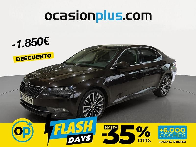 Marrón Usado 2018 Skoda Superb LAURIN & KLEMENT Berlina | 20.350 € (Un poco caro) - Imagen 1/4