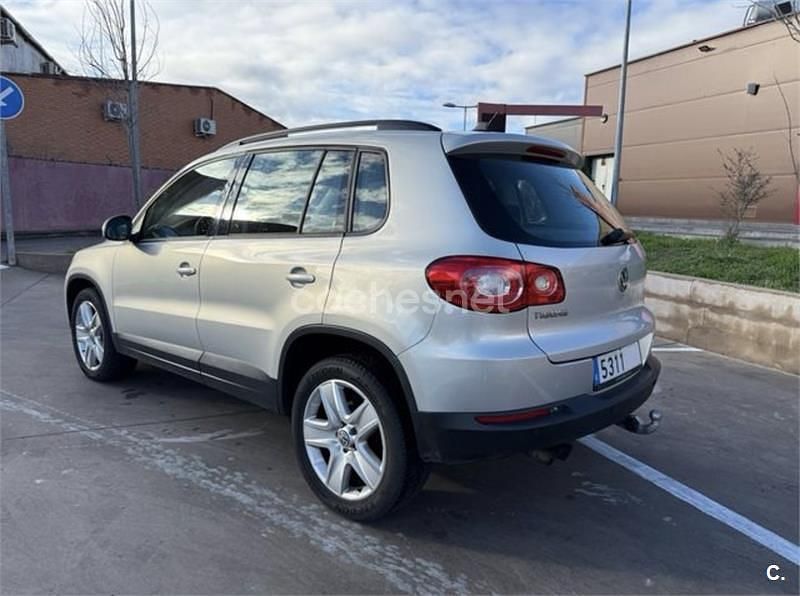 Usado VW Tiguan 140 CV (102 kW) 2011 Beige SUV