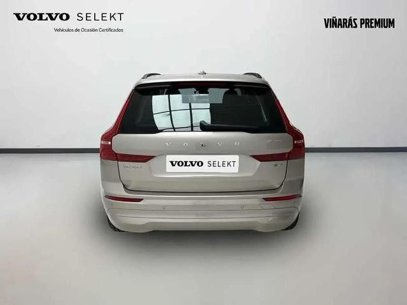 Usado Volvo XC60 Core 197 CV (144 kW) 2024 Beige SUV