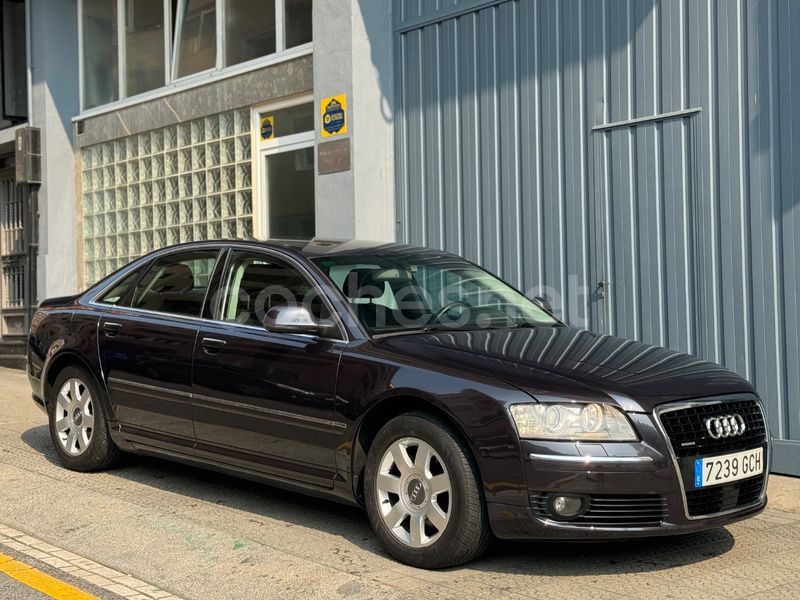 Gris / plata Usado 2008 Audi A8 Berlina | 8500 € (Buen precio) - Imagen 1/4