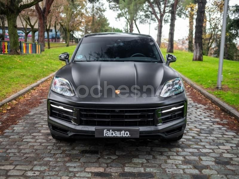 Usado Porsche Cayenne 474 CV (348 kW) 2024 Gris / plata SUV