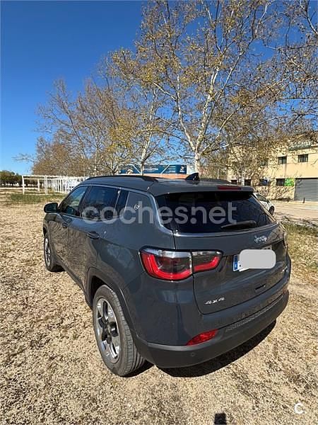 Usado Jeep Compass Limited 140 CV (102 kW) 2017 Gris / plata SUV