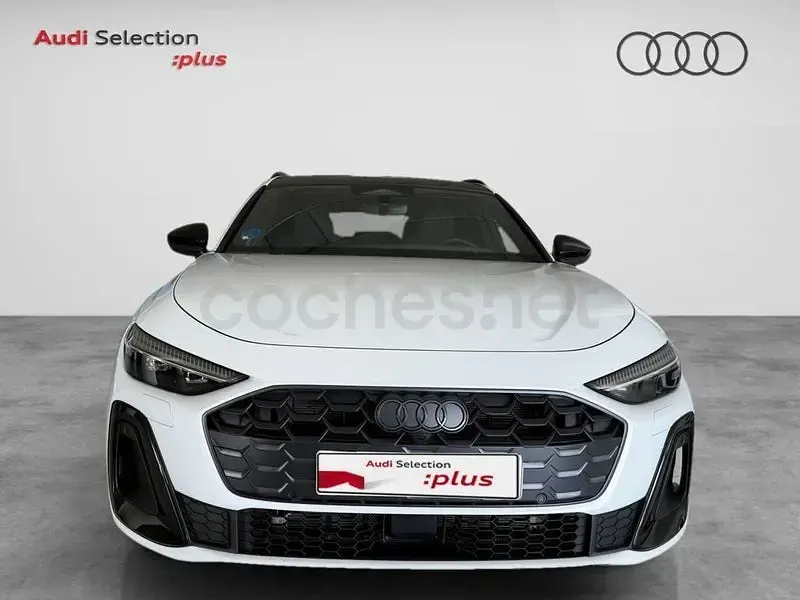 Usado Audi A5 Ambiente 299 CV (219 kW) 2025 Blanco Familiar