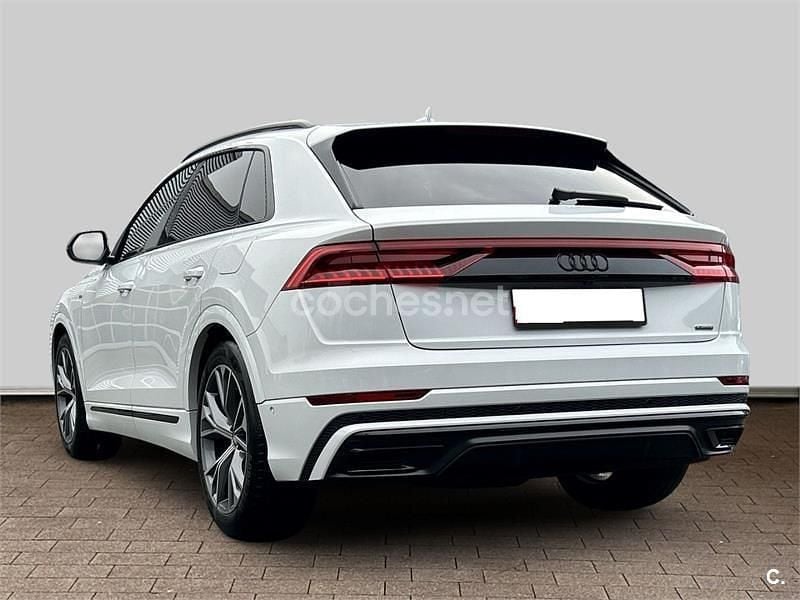 Usado Audi Q8 S-line plus 381 CV (280 kW) 2022 Blanco SUV