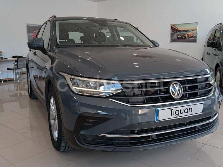 Gris / plata Usado 2022 VW Tiguan SUV | 23.900 € (Precio justo) - Imagen 1/4