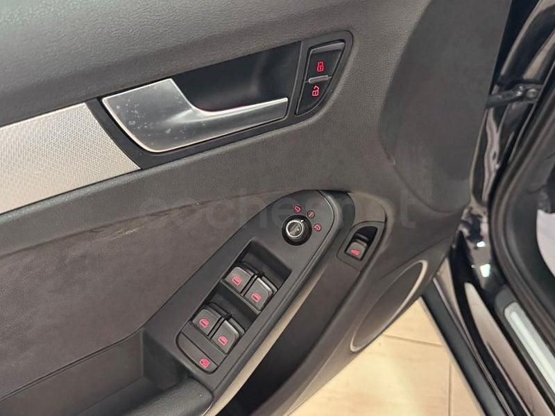 Usado Audi A4 Premium 160 CV (117 kW) 2009 Negro Familiar