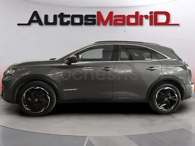 Usado DS Automobiles DS7 Crossback Performance 225 CV (165 kW) 2022 Gris / plata SUV