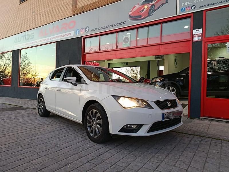 Usado Seat Leon I-Tech 105 CV (77 kW) 2014 Blanco Berlina