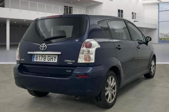 Usado Toyota Corolla Verso Luna 136 CV (100 kW) 2008 Monovolumen