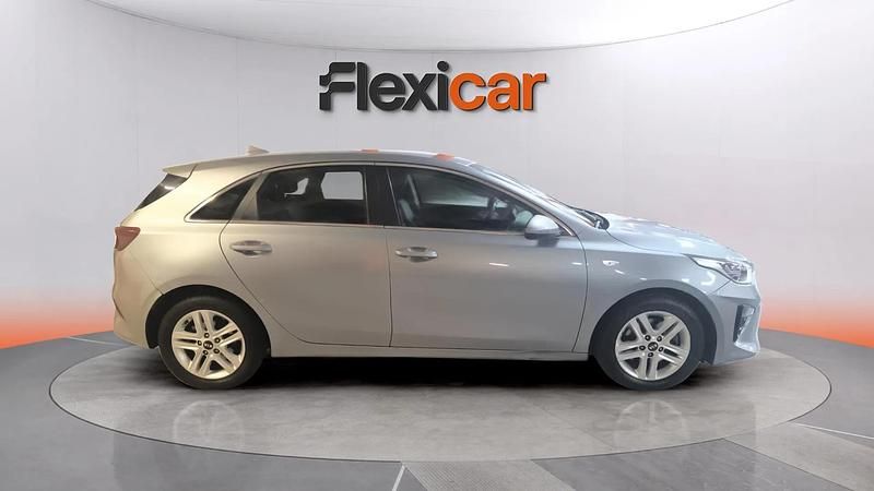 Usado Kia Ceed 140 CV (102 kW) 2020 Gris Utilitario