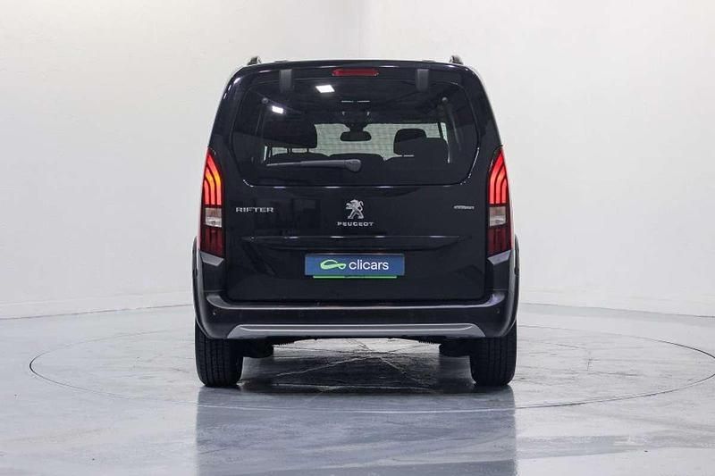 Usado Peugeot Rifter GT-line 99 CV (72 kW) 2020 Negro Monovolumen