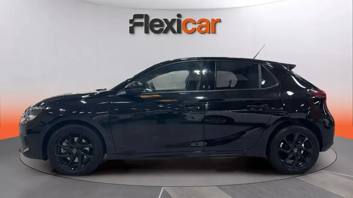 Usado Opel Corsa GS Line 101 CV (74 kW) 2023 Negro Utilitario