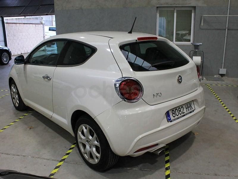 Usado Alfa Romeo MiTo Distinctive 78 CV (57 kW) 2011 Blanco Utilitario