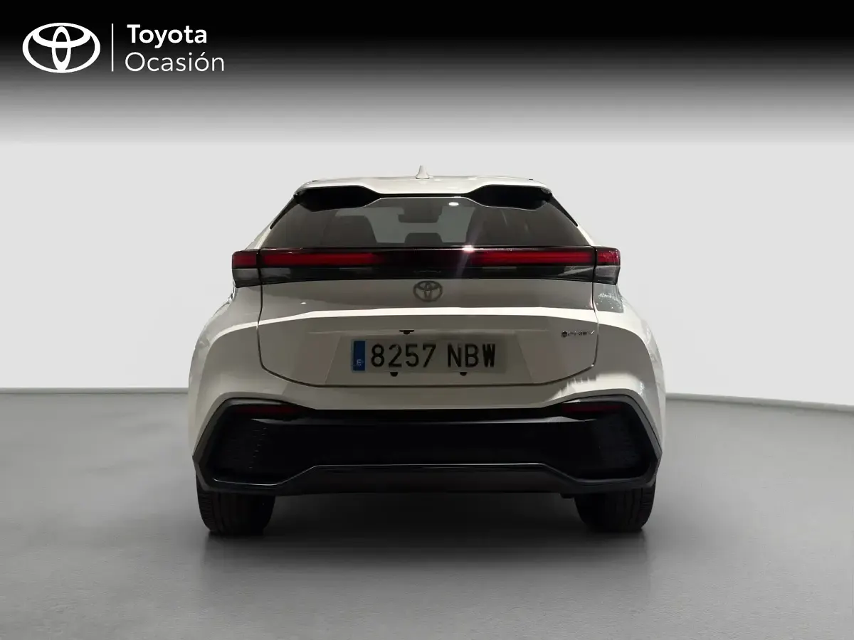 Usado Toyota C-HR Advance 223 CV (164 kW) 2025 Blanco SUV