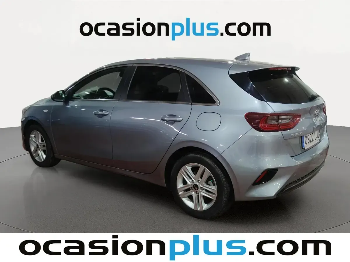 Usado Kia Ceed 101 CV (74 kW) 2020 Gris plata Utilitario