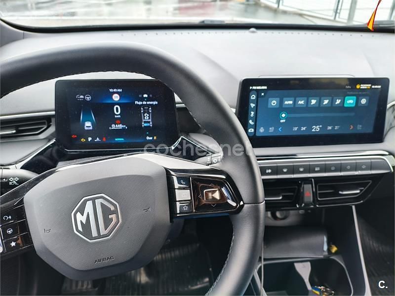 Usado MG MG3 Luxury 195 CV (143 kW) 2025 Gris / plata Utilitario