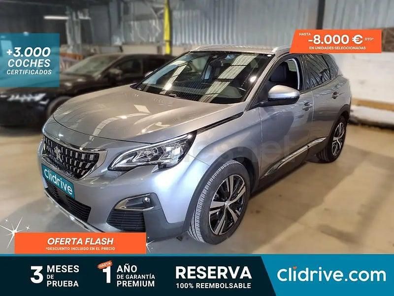 Usado Peugeot 3008 Allure 130 CV (95 kW) 2020 Gris / plata SUV