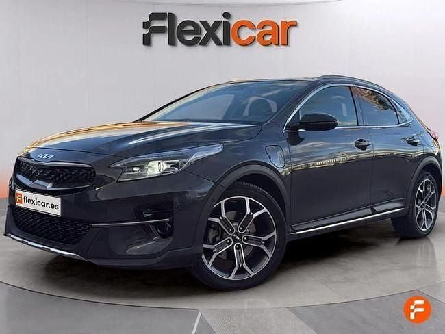 Usado Kia XCeed 141 CV (103 kW) 2022 Gris SUV