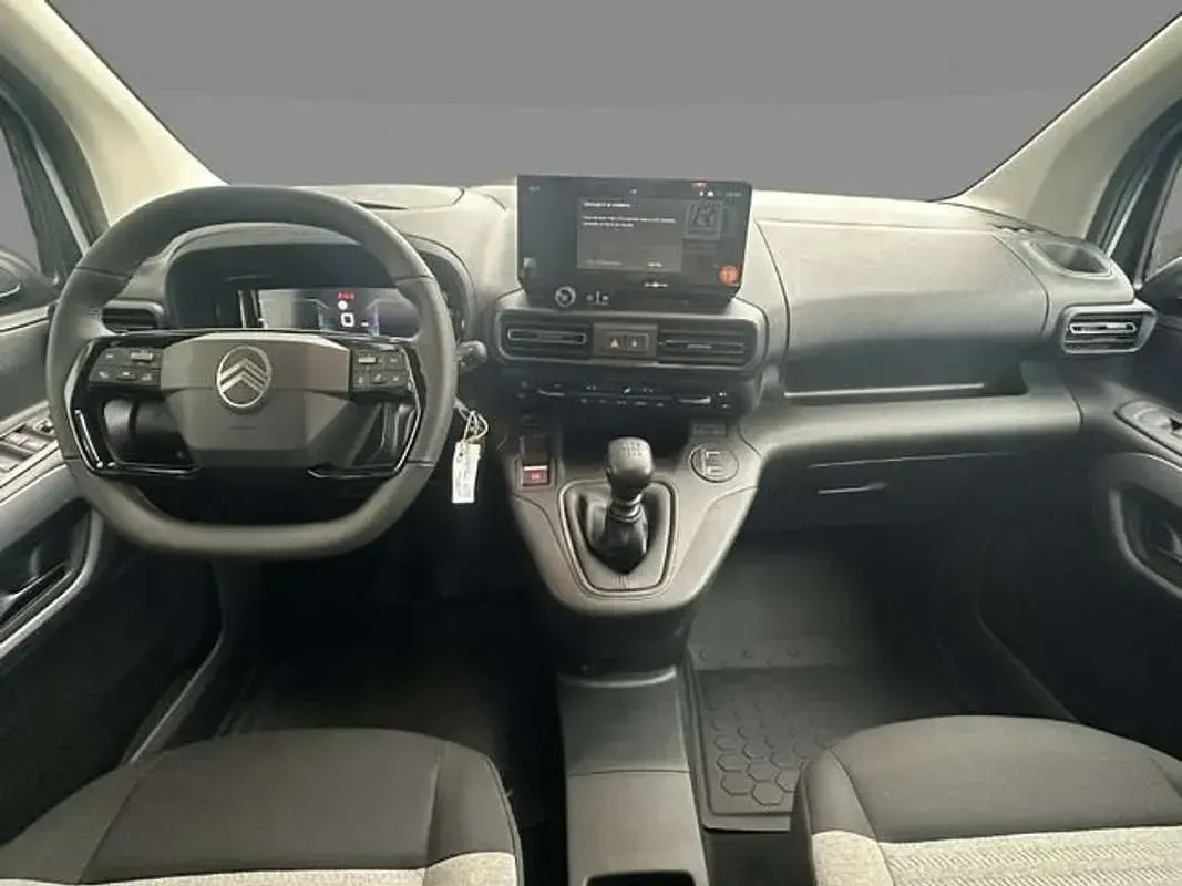 Usado Citroën Berlingo 101 CV (74 kW) 2025 Gris Monovolumen