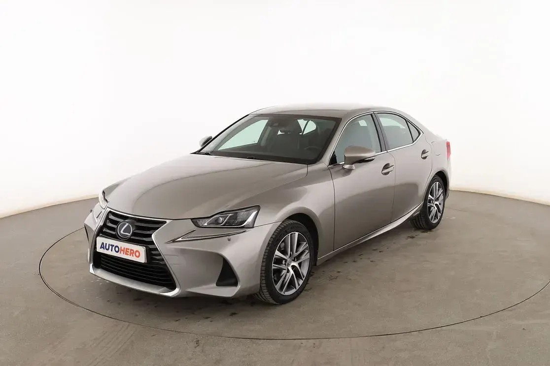 Usado Lexus IS300h Executive Line 223 CV (164 kW) 2019 Berlina