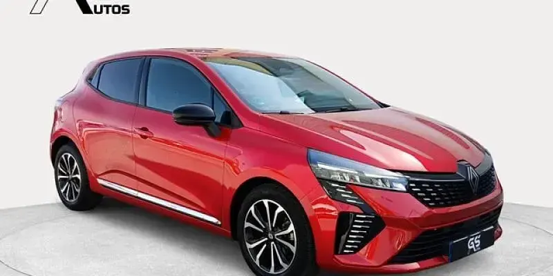 Usado Renault Clio Techno 90 CV (66 kW) 2025 Rojo Utilitario